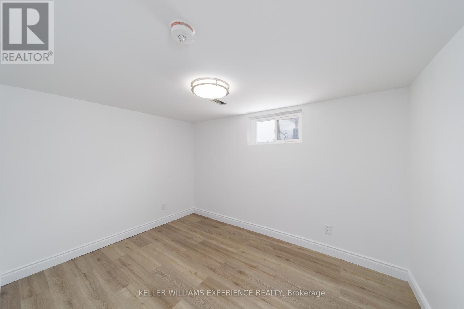 Lower - 51 Davidson Street, Barrie, Ontario  L4M 3S1 - Photo 8 - S12771610