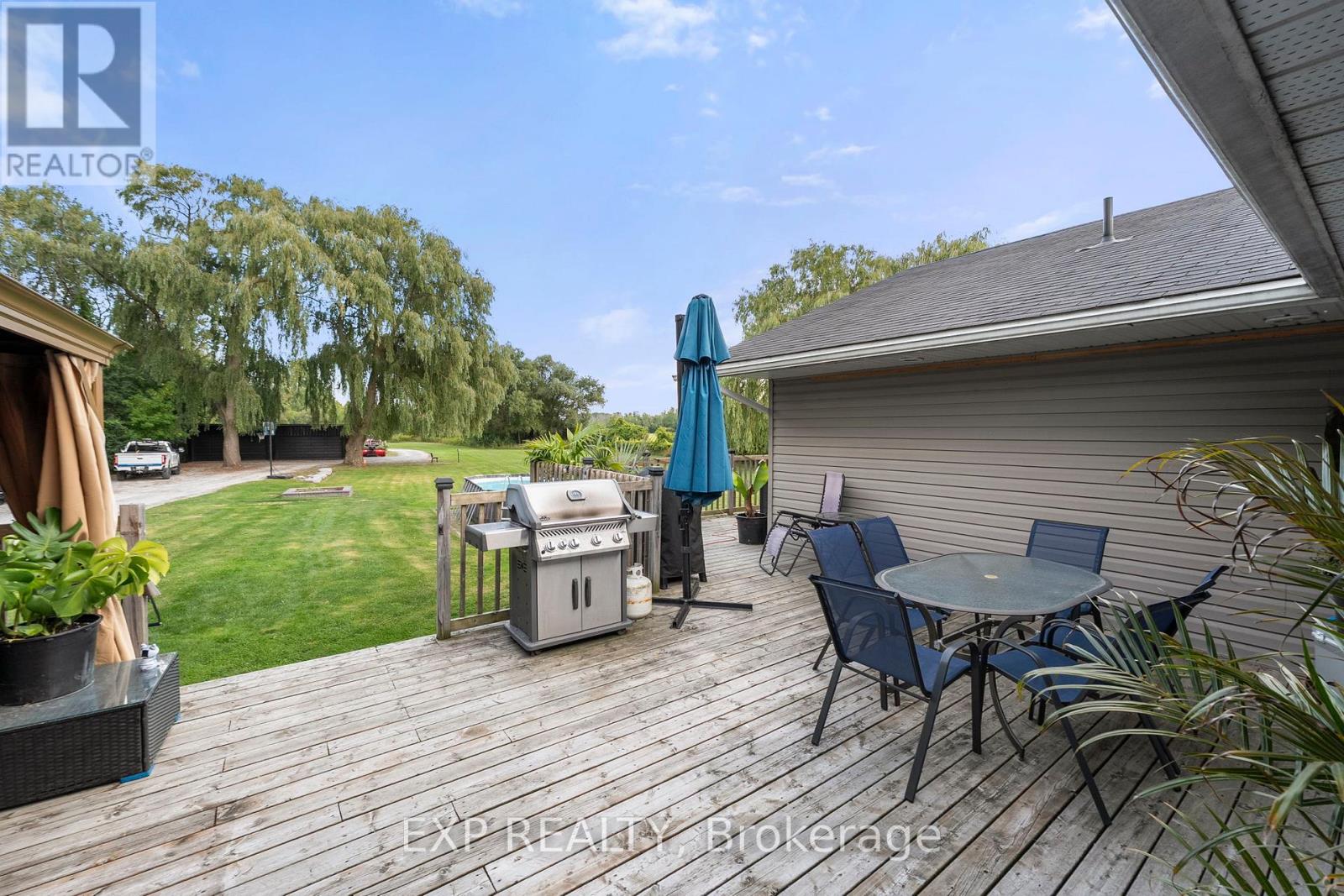 1109 Ravenshoe Road, East Gwillimbury, Ontario  L9P 1R2 - Photo 41 - N12393957