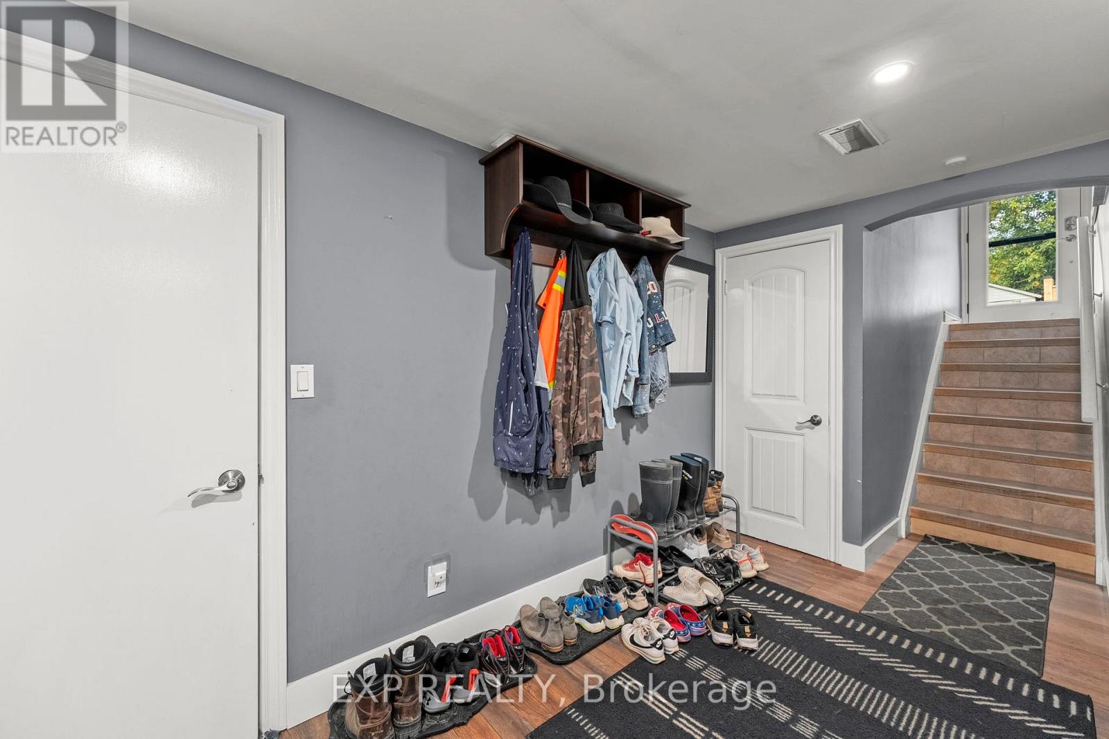 1109 Ravenshoe Road, East Gwillimbury, Ontario  L9P 1R2 - Photo 24 - N12393957