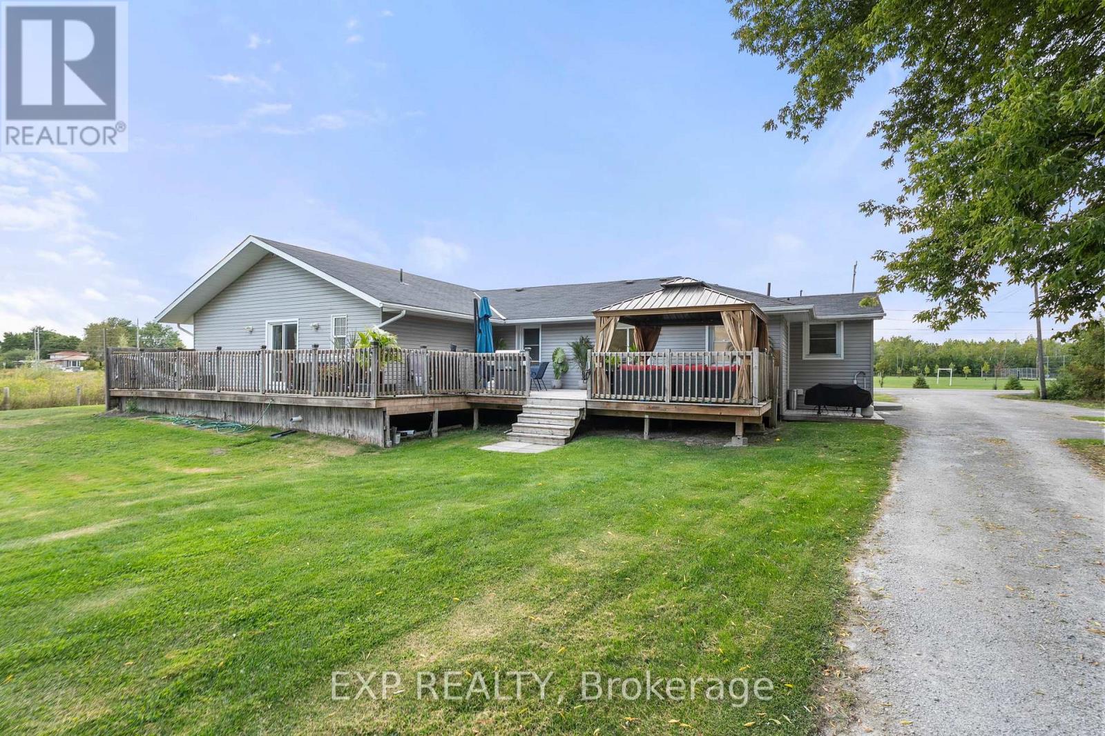 1109 Ravenshoe Road, East Gwillimbury, Ontario  L9P 1R2 - Photo 43 - N12393957