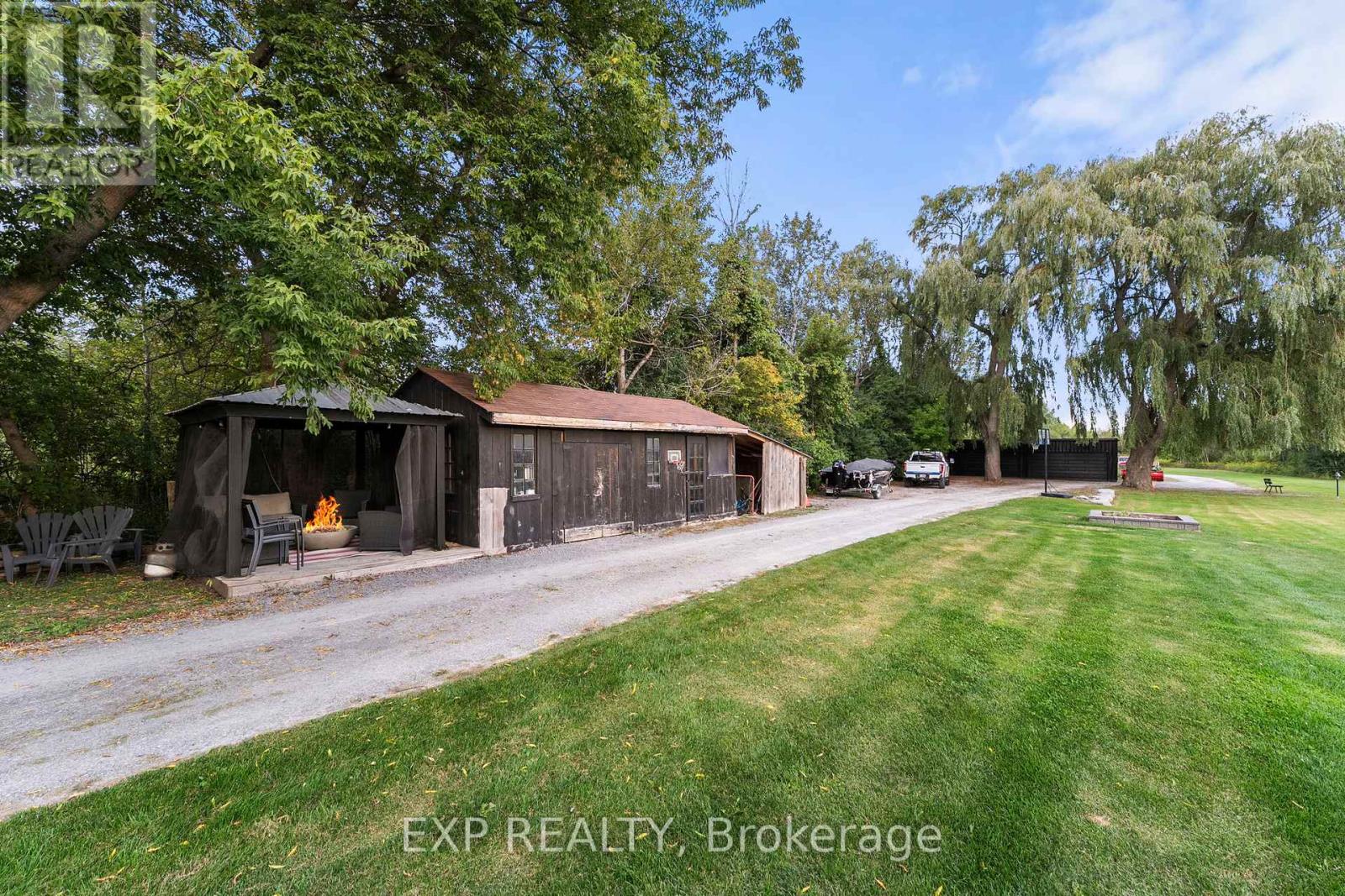 1109 Ravenshoe Road, East Gwillimbury, Ontario  L9P 1R2 - Photo 46 - N12393957