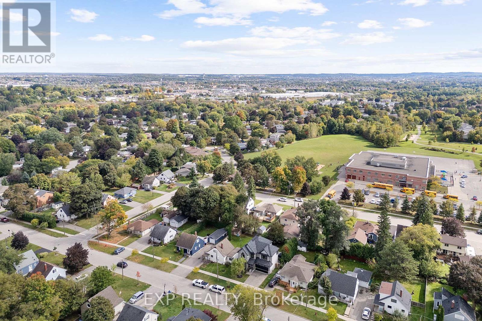 258 Andrew Street, Newmarket (Central Newmarket), Ontario  L3Y 1H2 - Photo 46 - N12723444