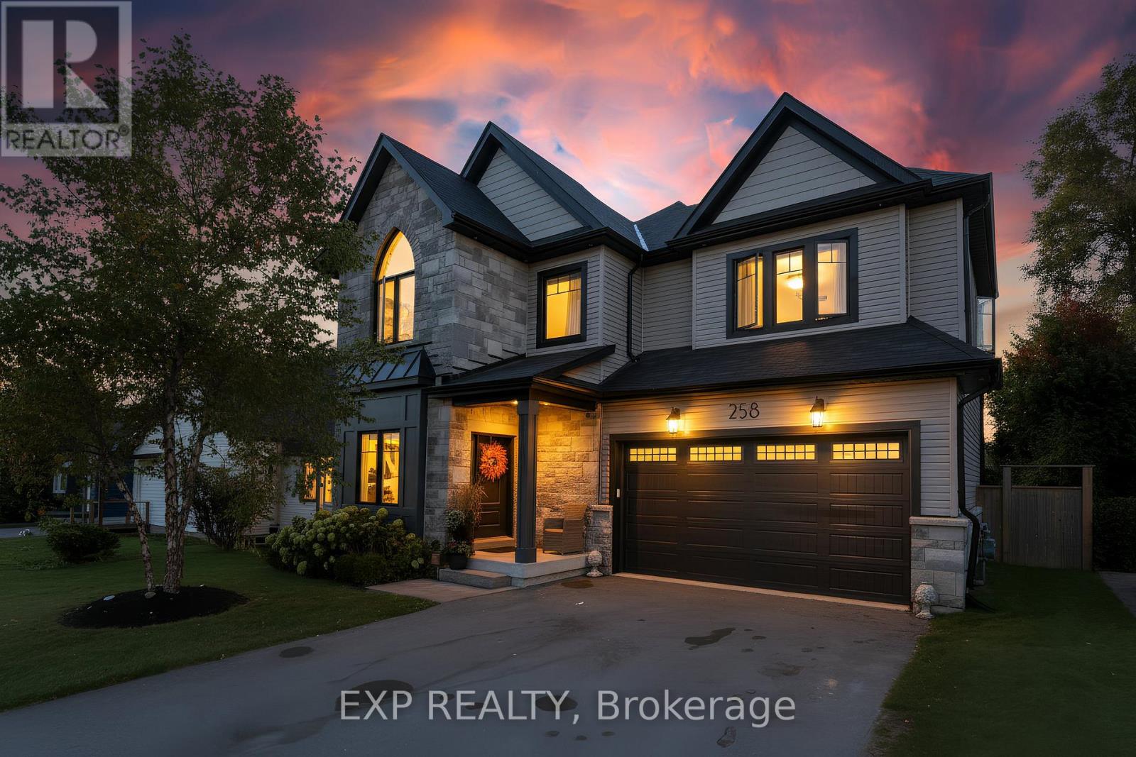 258 ANDREW STREET, Newmarket, Ontario