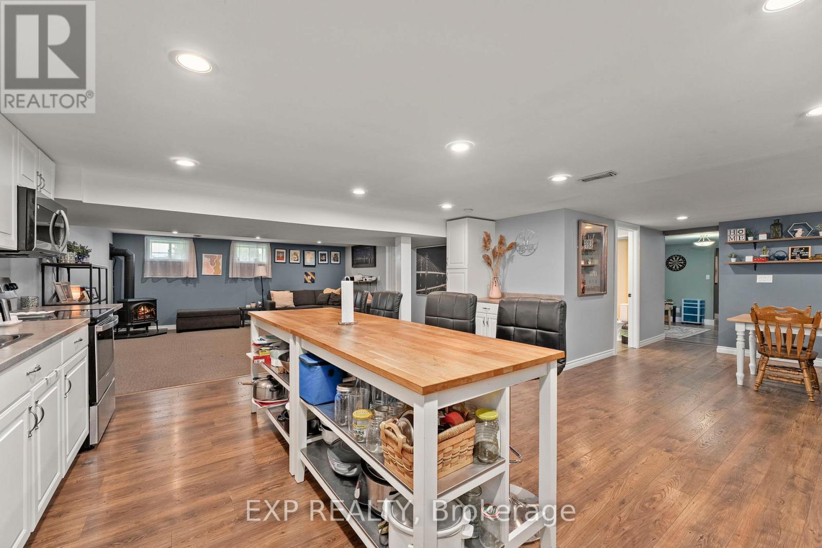 1109 Ravenshoe Road, East Gwillimbury, Ontario  L9P 1R2 - Photo 29 - N12393957