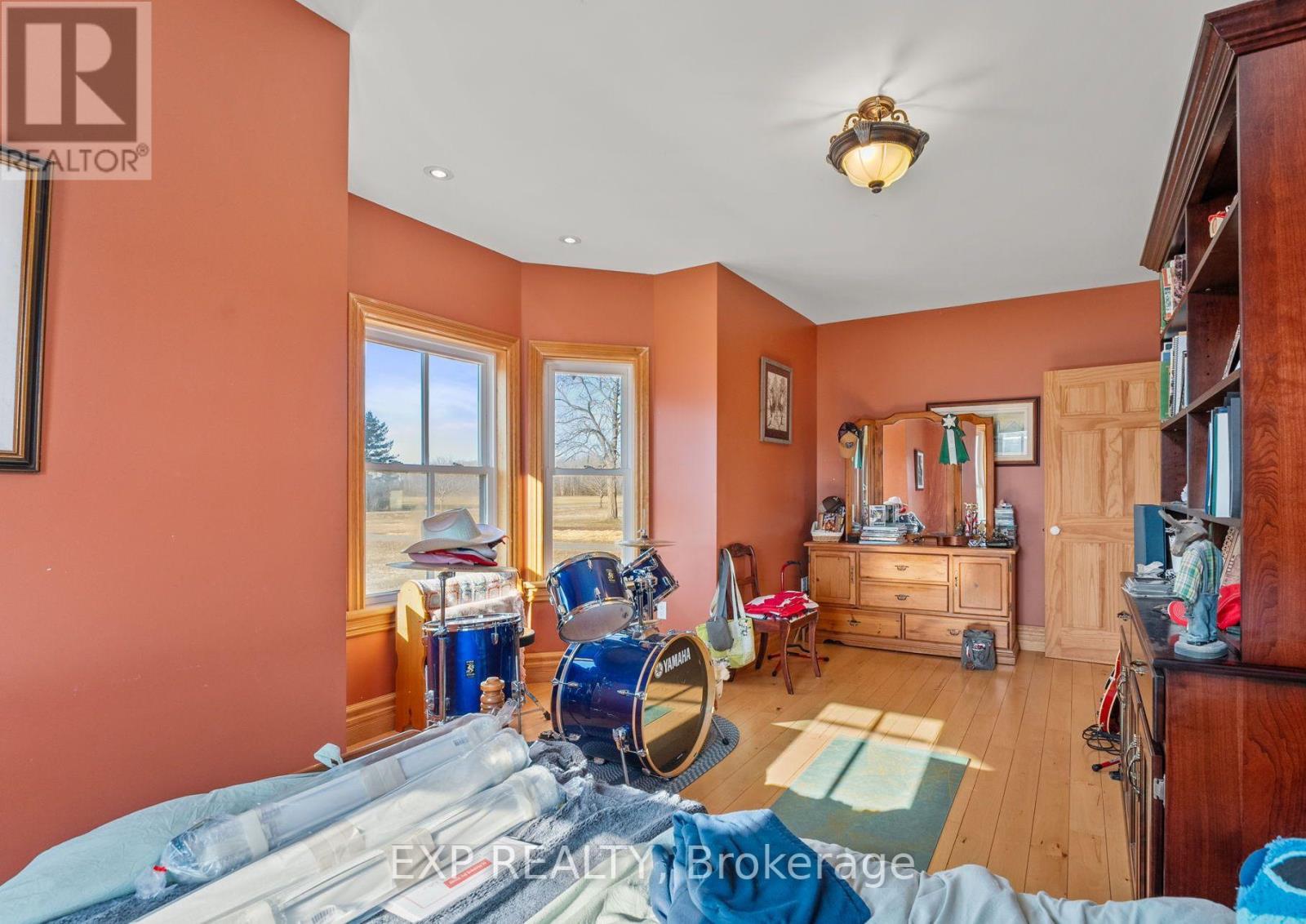 8923 Morning Glory Road, Georgina, Ontario  L0E 1N0 - Photo 25 - N12608876