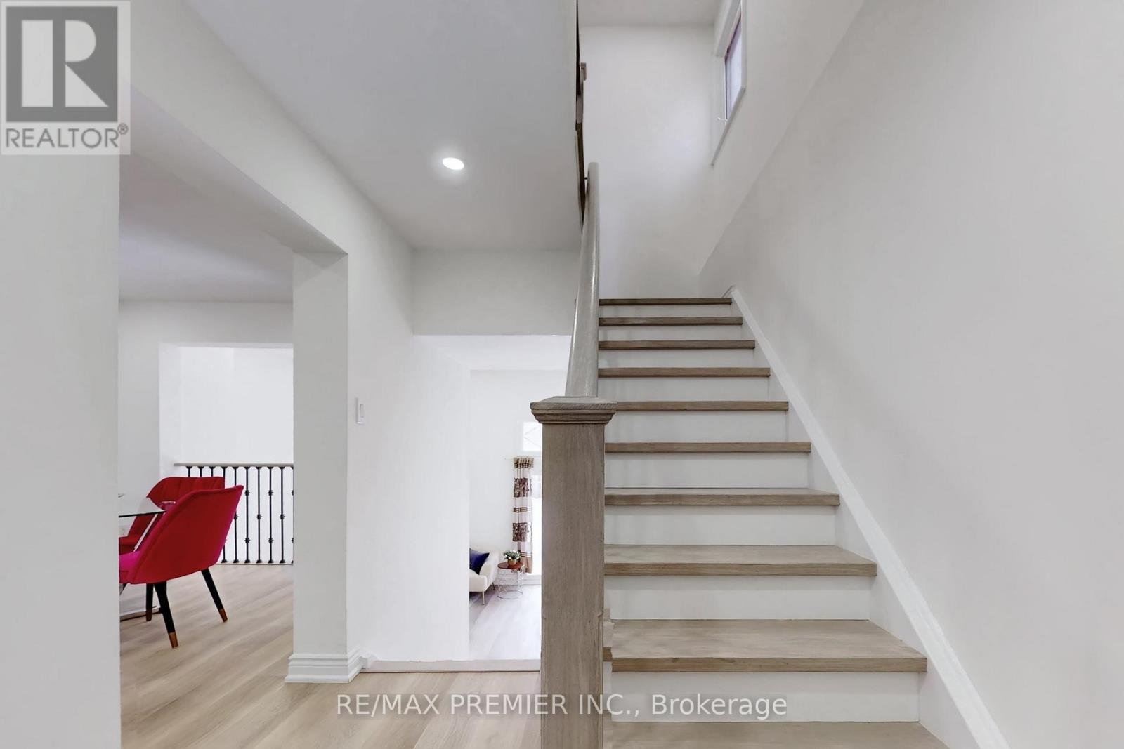 3348 Burdock Place, Mississauga, Ontario  L5A 4B7 - Photo 19 - W12771630