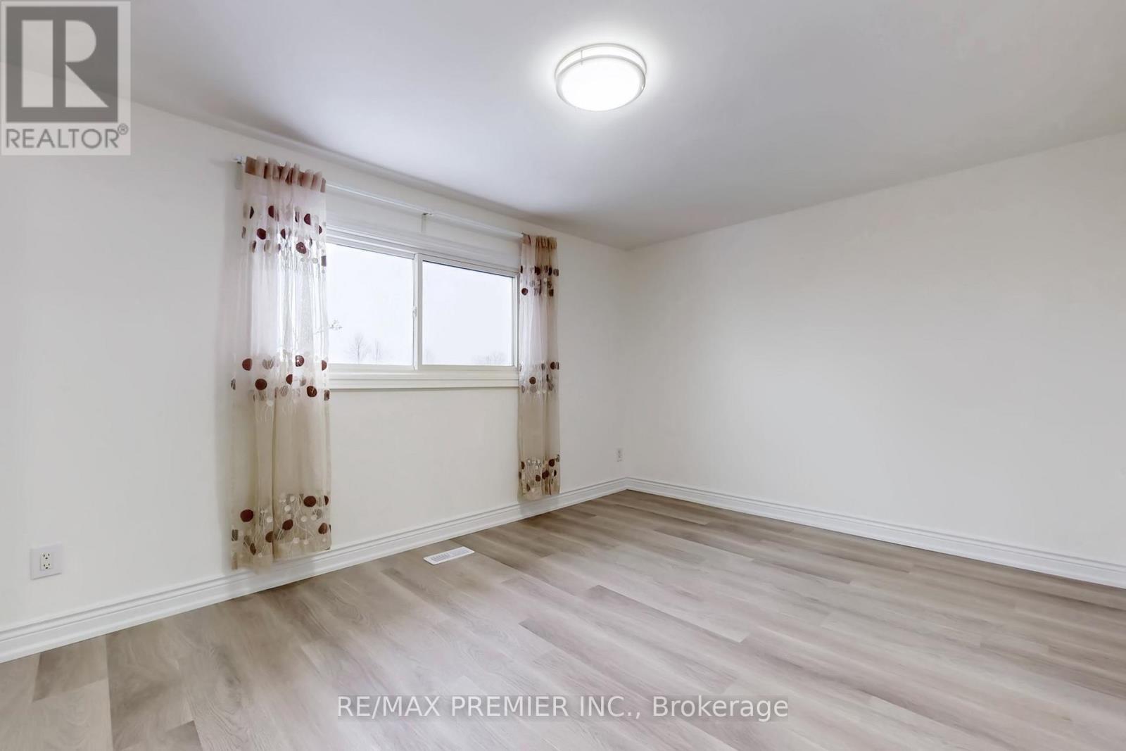 3348 Burdock Place, Mississauga, Ontario  L5A 4B7 - Photo 20 - W12771630