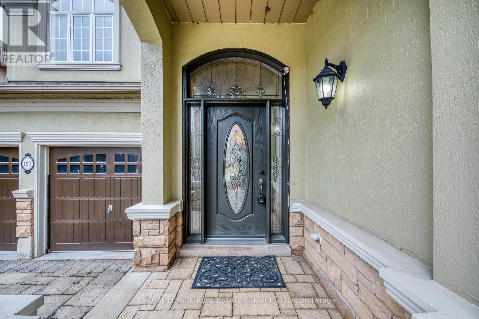 169 Spring Azure Crescent, Oakville, Ontario  L6L 6V7 - Photo 10 - W12771632