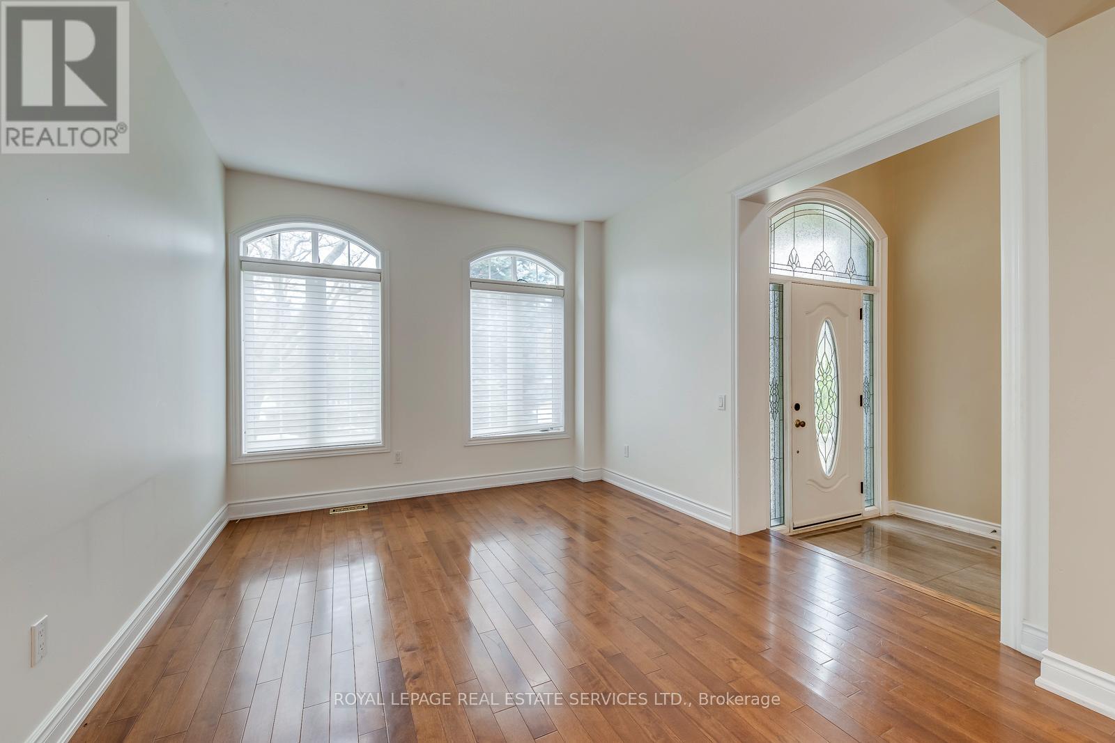 169 Spring Azure Crescent, Oakville, Ontario  L6L 6V7 - Photo 13 - W12771632