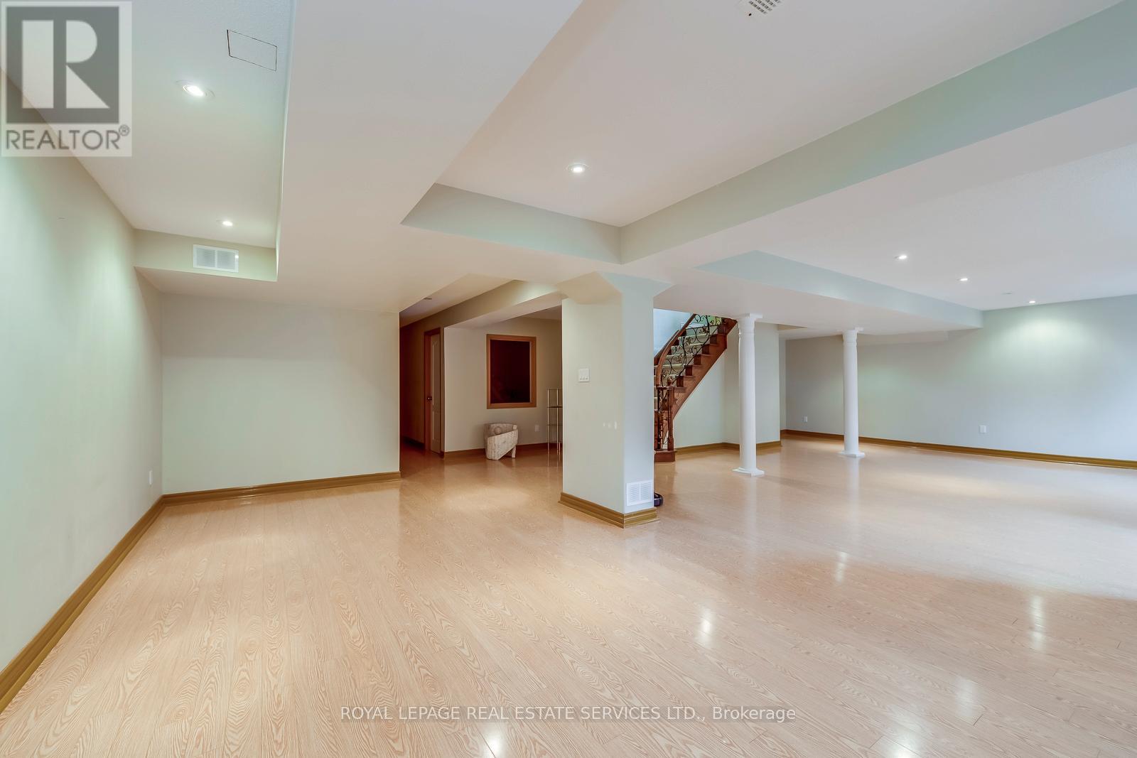 169 Spring Azure Crescent, Oakville, Ontario  L6L 6V7 - Photo 37 - W12771632