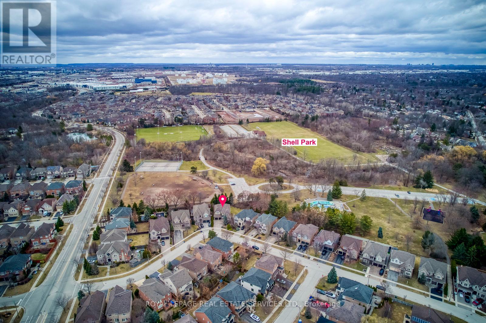 169 Spring Azure Crescent, Oakville, Ontario  L6L 6V7 - Photo 5 - W12771632