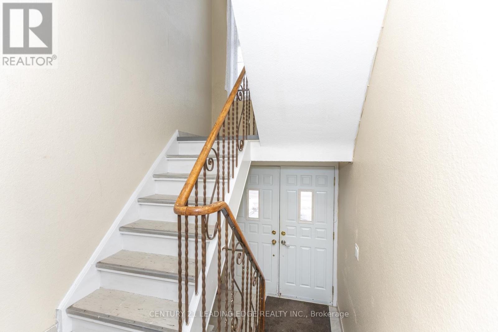 62 Branstone Road, Toronto, Ontario  M6E 4E4 - Photo 6 - W12771648