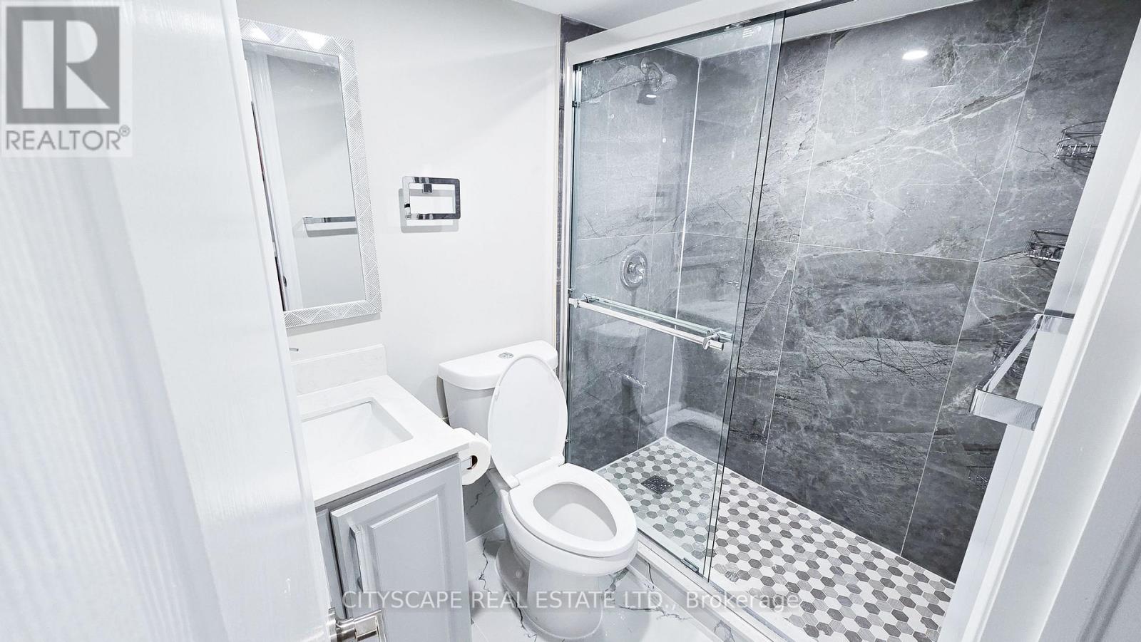 Lower - 121 Ashdale Road, Brampton, Ontario  L6Y 5N2 - Photo 12 - W12771656