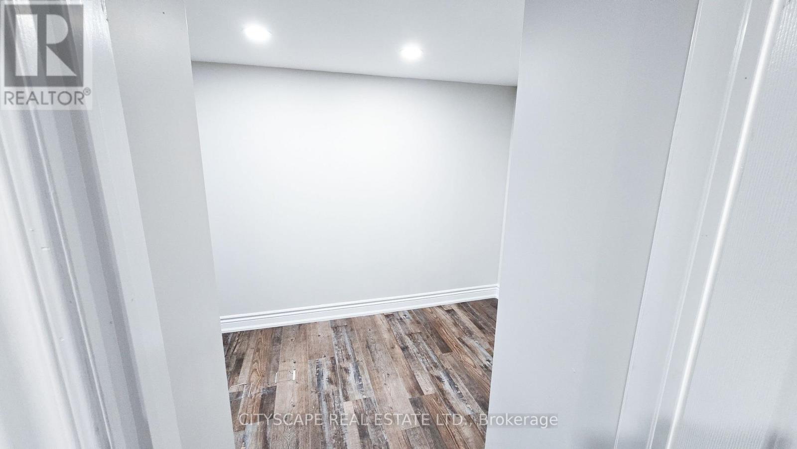 Lower - 121 Ashdale Road, Brampton, Ontario  L6Y 5N2 - Photo 8 - W12771656