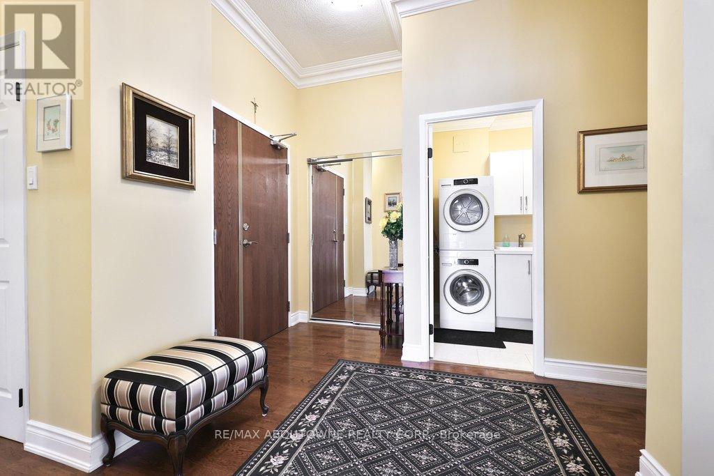 801 - 2511 Lakeshore Road W, Oakville, Ontario  L6L 6L9 - Photo 12 - W12771666