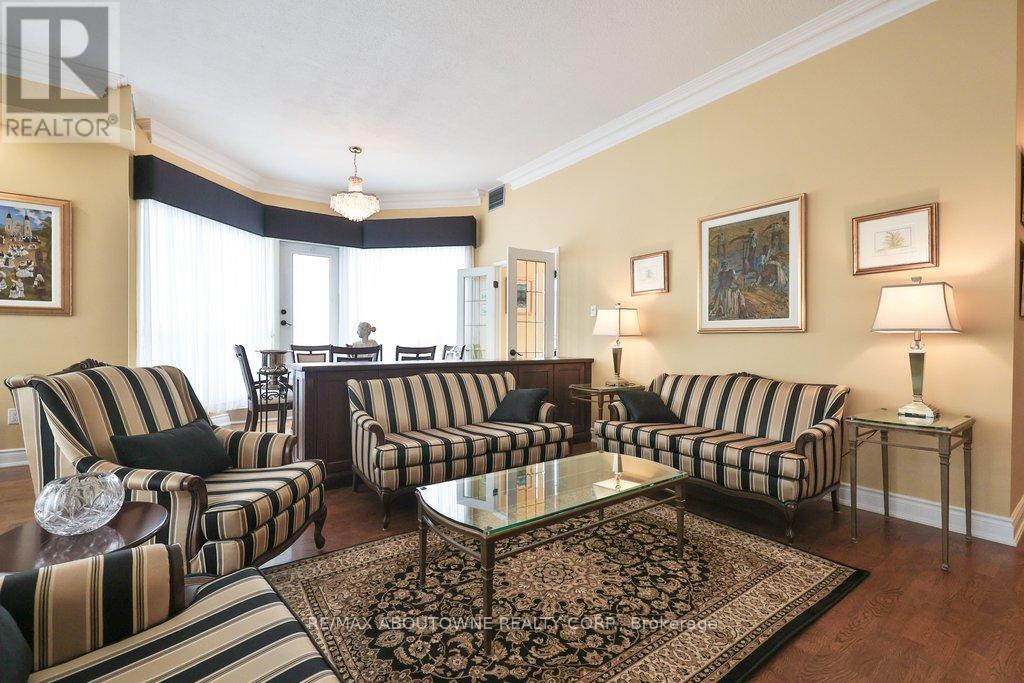 801 - 2511 Lakeshore Road W, Oakville, Ontario  L6L 6L9 - Photo 20 - W12771666