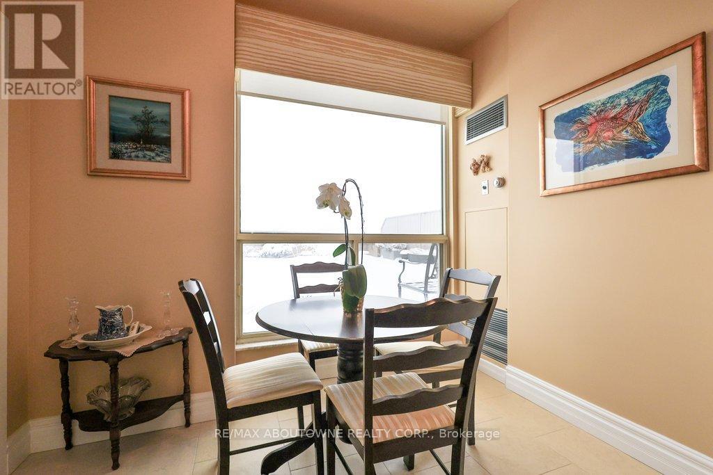 801 - 2511 Lakeshore Road W, Oakville, Ontario  L6L 6L9 - Photo 24 - W12771666