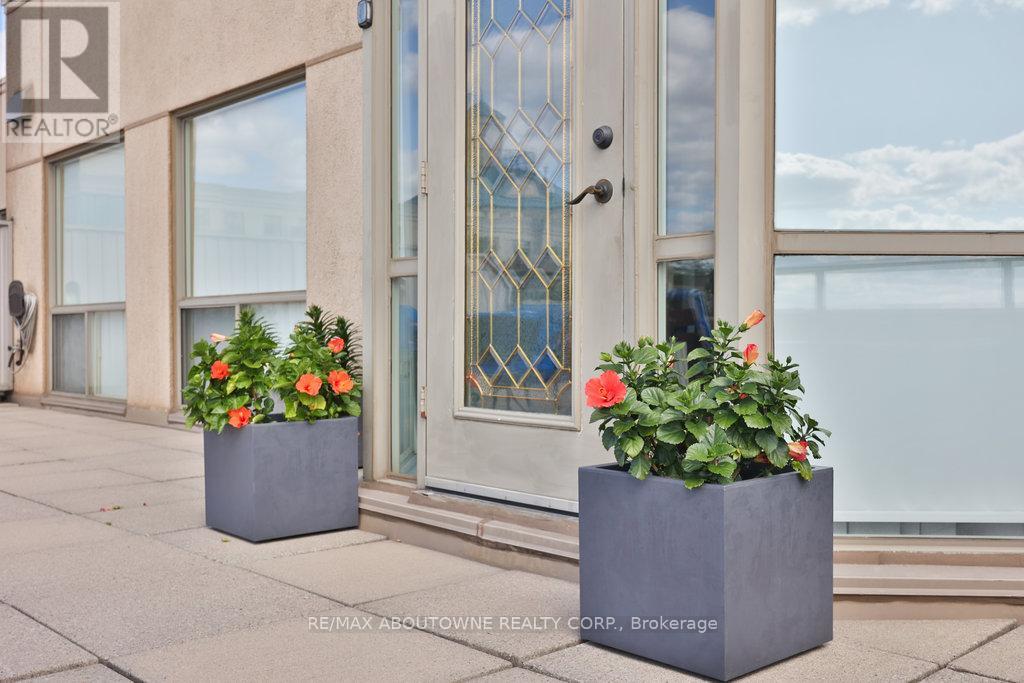 801 - 2511 Lakeshore Road W, Oakville, Ontario  L6L 6L9 - Photo 37 - W12771666