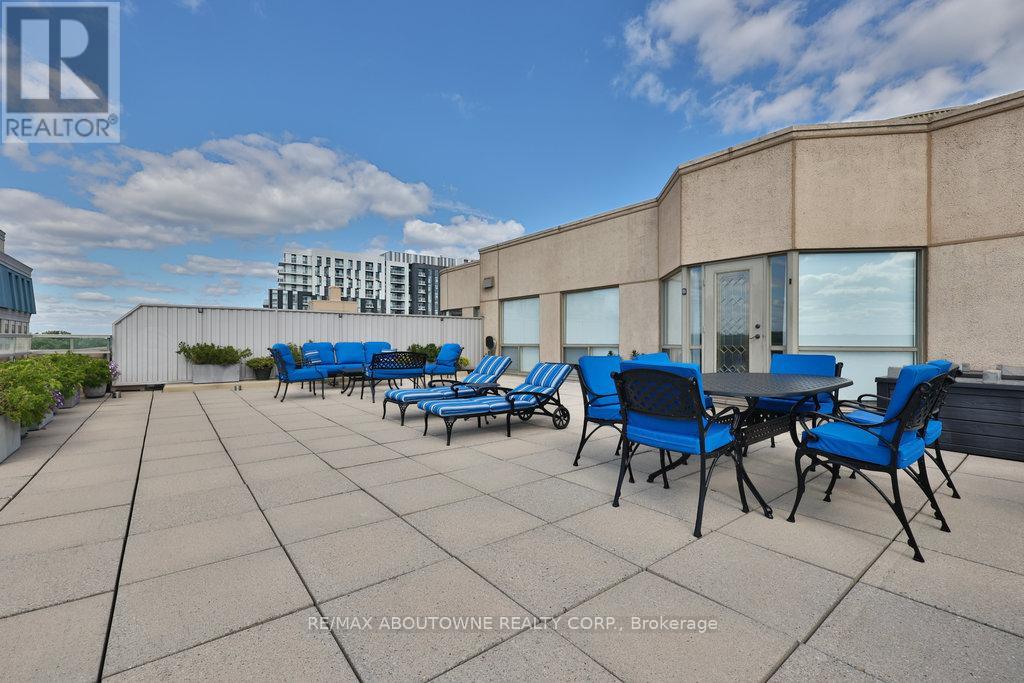 801 - 2511 Lakeshore Road W, Oakville, Ontario  L6L 6L9 - Photo 38 - W12771666