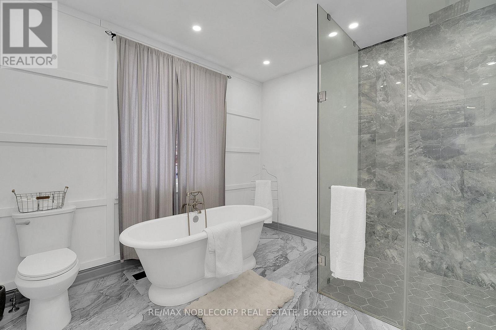 14 Bowman Avenue, Brampton, Ontario  L6P 0X5 - Photo 17 - W12771734