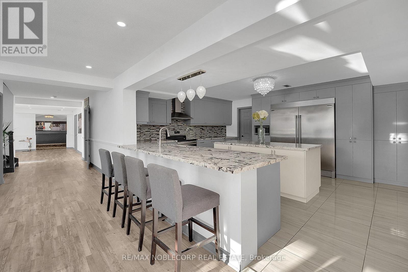 14 Bowman Avenue, Brampton, Ontario  L6P 0X5 - Photo 30 - W12771734