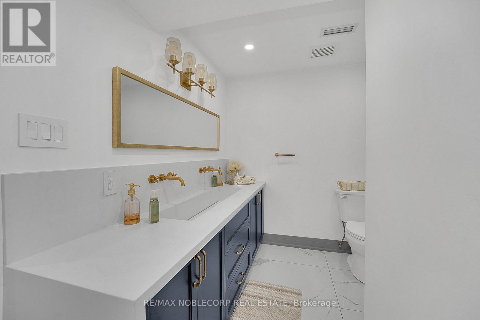 14 Bowman Avenue, Brampton, Ontario  L6P 0X5 - Photo 40 - W12771734