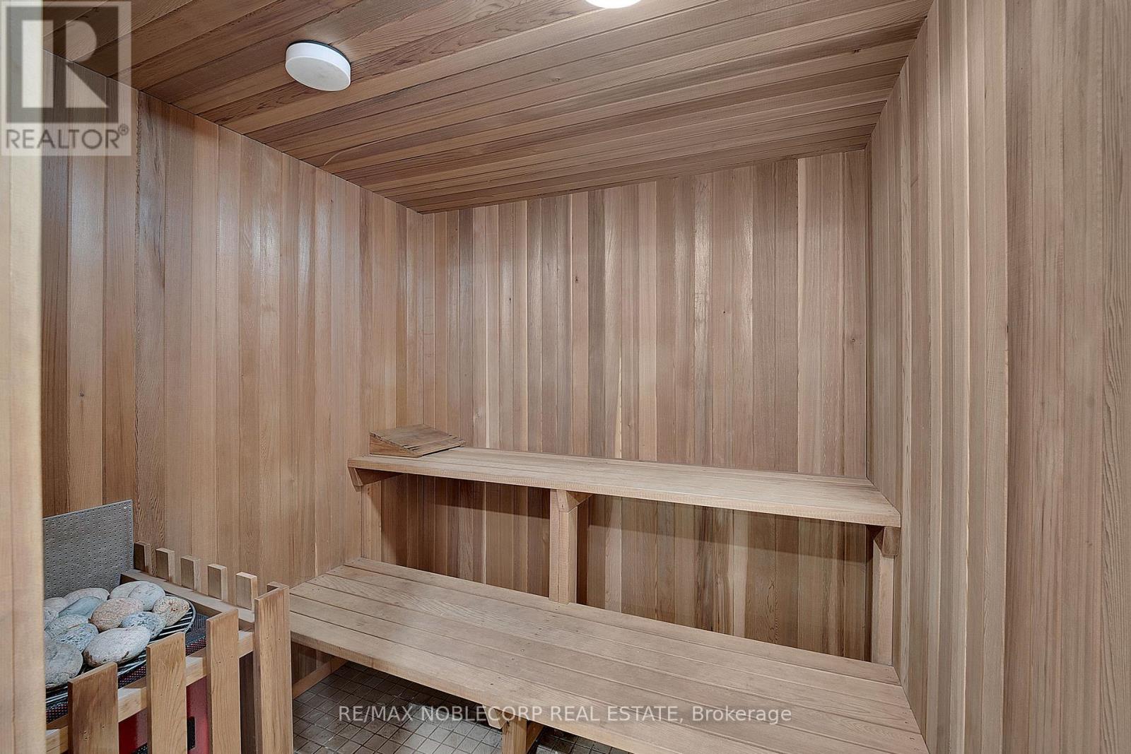 14 Bowman Avenue, Brampton, Ontario  L6P 0X5 - Photo 43 - W12771734