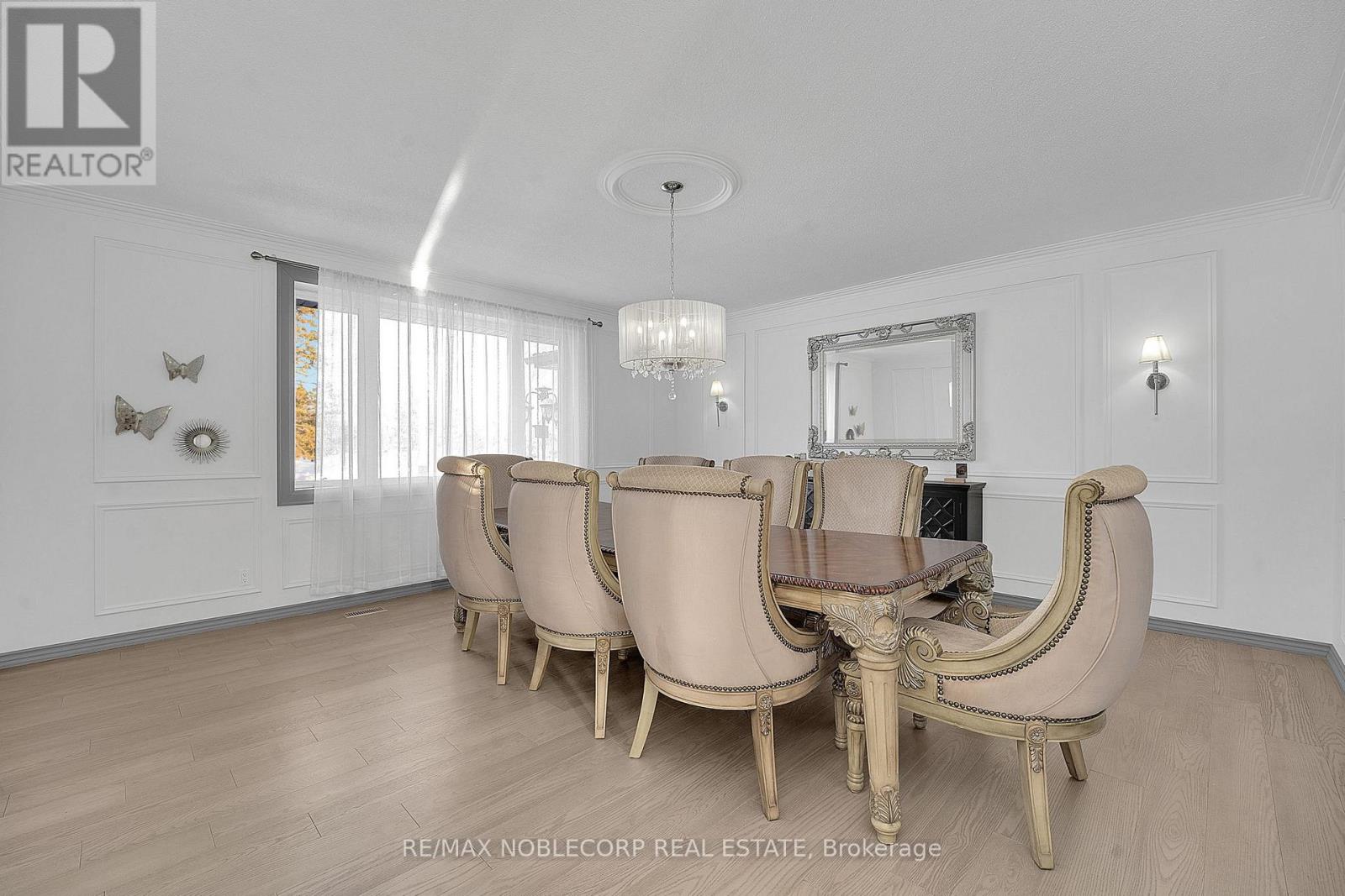 14 Bowman Avenue, Brampton, Ontario  L6P 0X5 - Photo 7 - W12771734