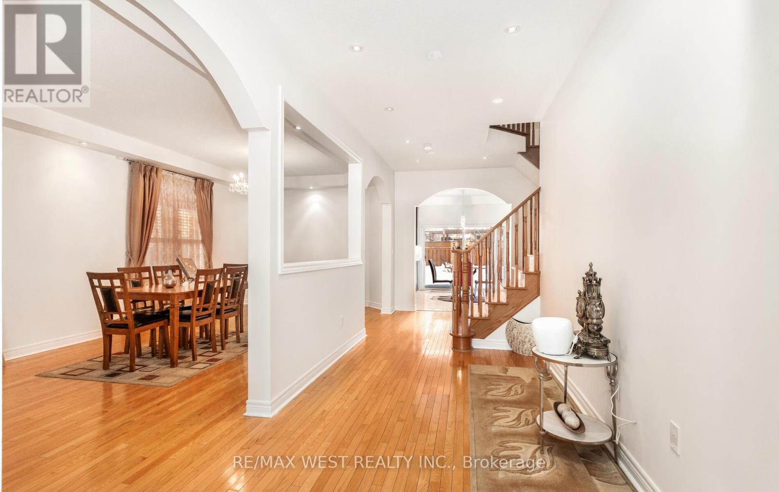 4653 Colombo Crescent, Mississauga, Ontario  L5M 7R2 - Photo 7 - W12771754