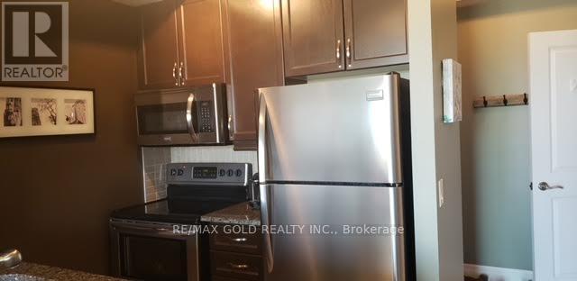 1501 - 100 John Street, Brampton, Ontario  L6W 0A8 - Photo 4 - W12771758