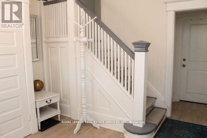 Lower - 242 Keele Street, Toronto, Ontario  M6P 2K3 - Photo 25 - W12771798