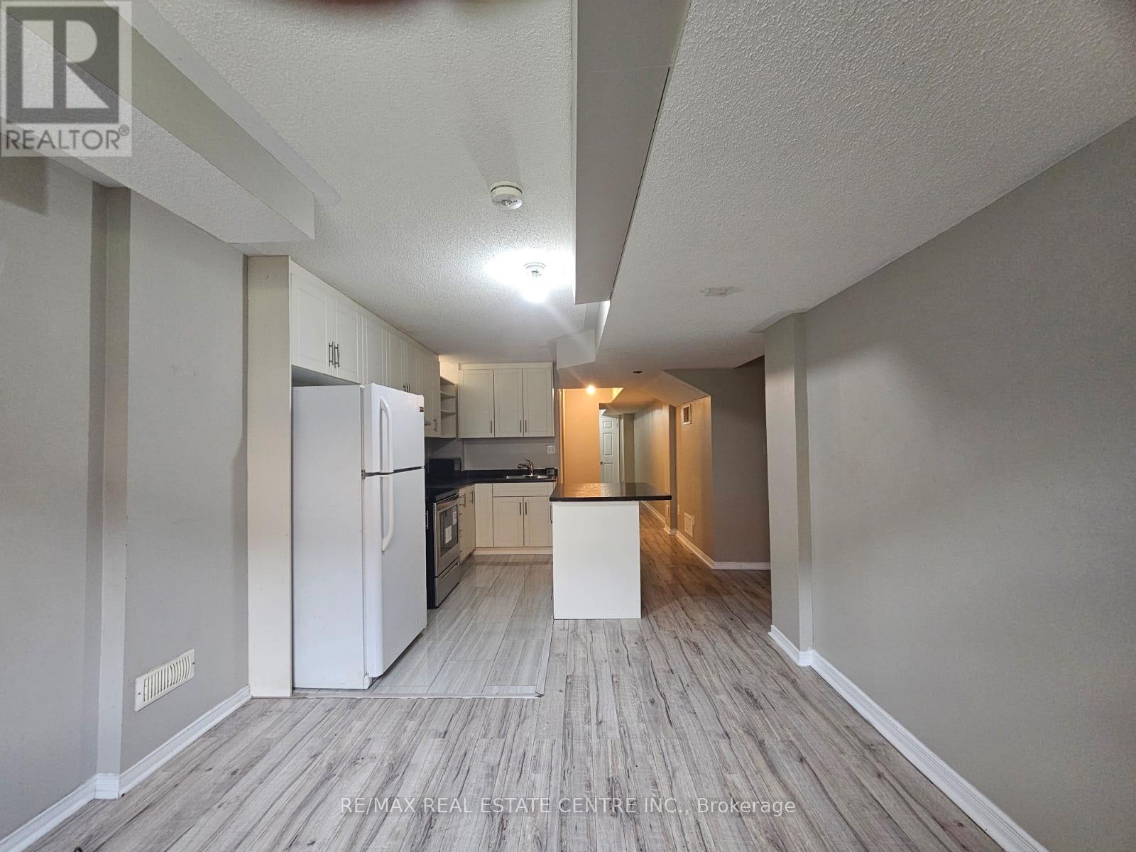 Basement - 112 Commodore Drive, Brampton, Ontario  L6X 0S6 - Photo 6 - W12714258