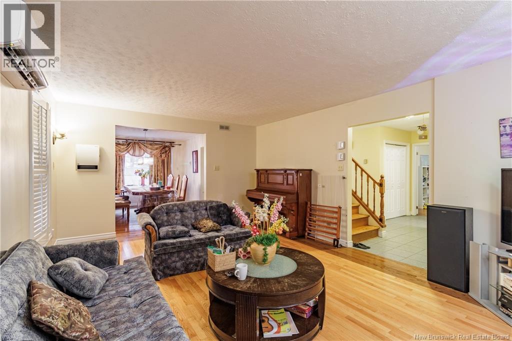 395 Kimble Drive, Fredericton, New Brunswick  E3B 6Y5 - Photo 9 - NB129719