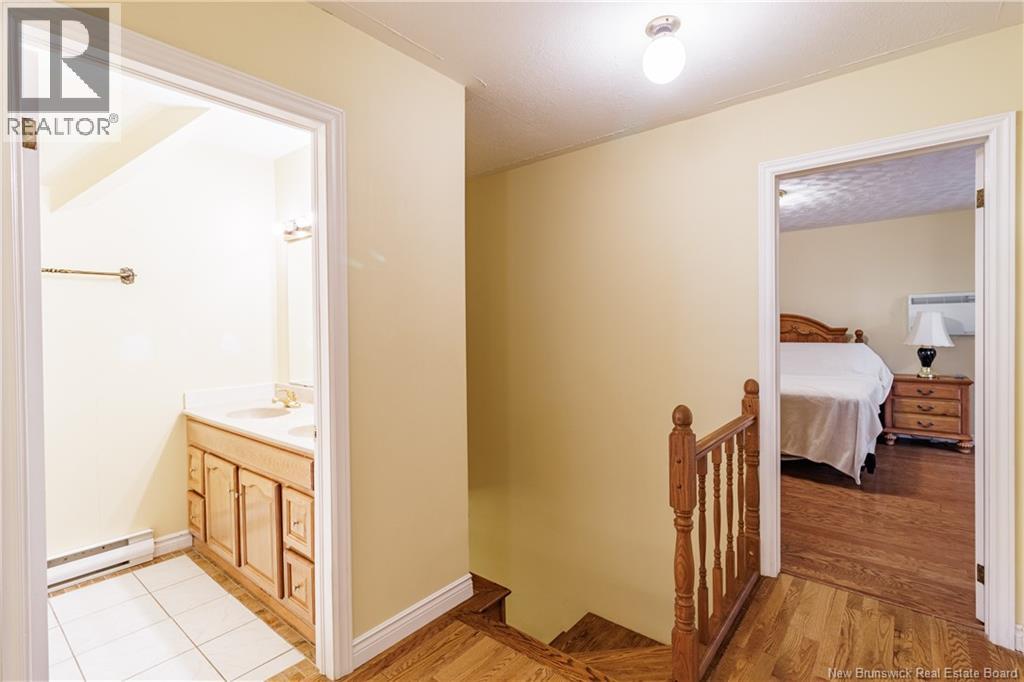 395 Kimble Drive, Fredericton, New Brunswick  E3B 6Y5 - Photo 34 - NB129719
