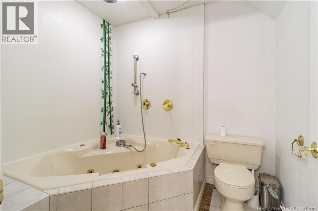 395 Kimble Drive, Fredericton, New Brunswick  E3B 6Y5 - Photo 36 - NB129719