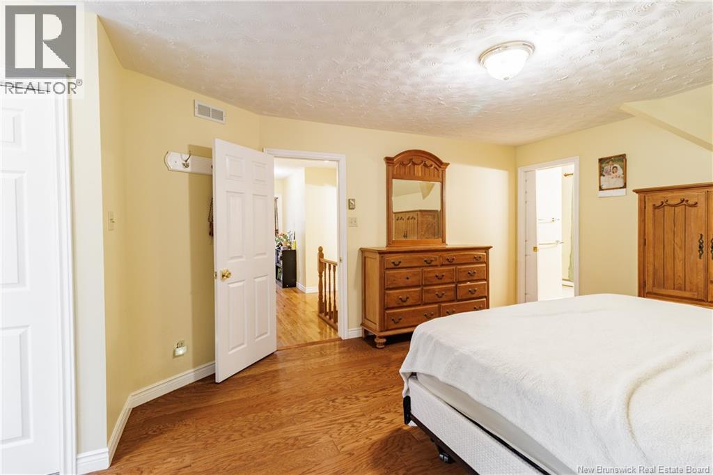 395 Kimble Drive, Fredericton, New Brunswick  E3B 6Y5 - Photo 27 - NB129719