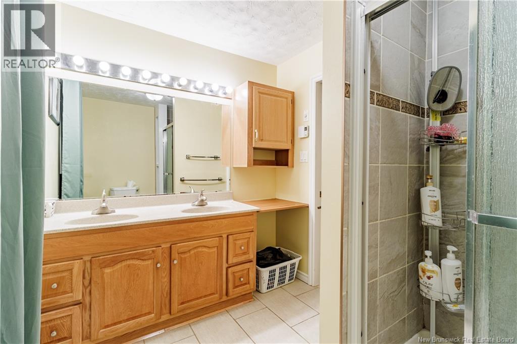 395 Kimble Drive, Fredericton, New Brunswick  E3B 6Y5 - Photo 29 - NB129719
