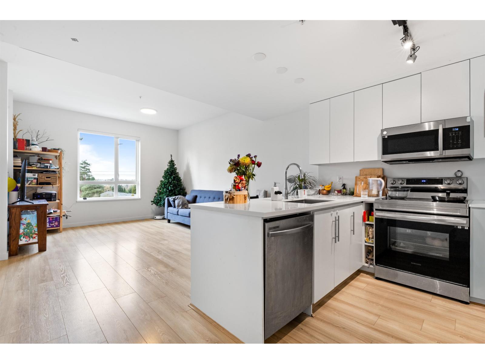 401 5420 208 Street, Langley, British Columbia  V3A 2J9 - Photo 9 - R3087589