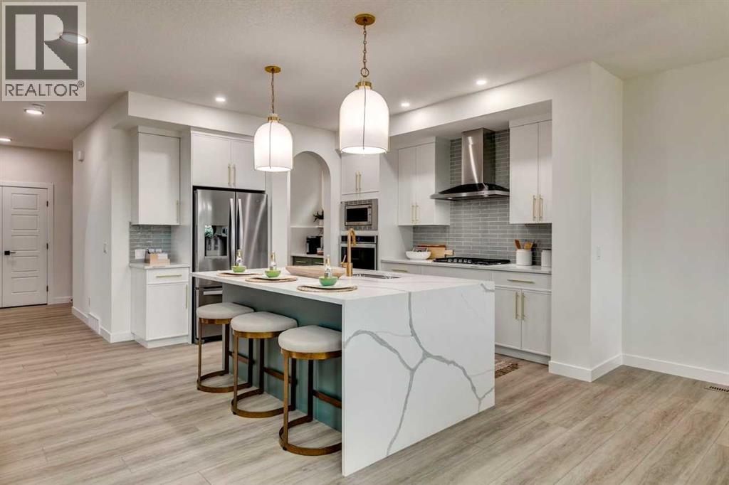 71 Emerson Crescent, Okotoks, Alberta  T1S 3M9 - Photo 2 - A2284341