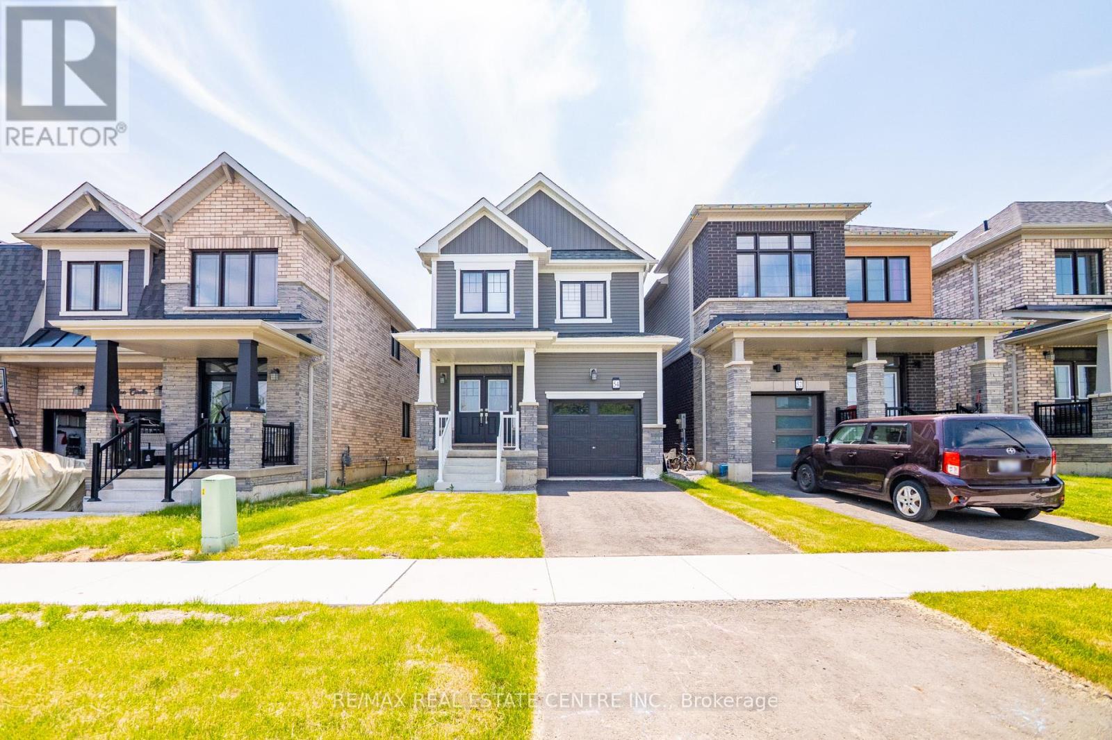 54 Lilac Circle, Haldimand, Ontario  N3W 0H6 - Photo 2 - X12771760