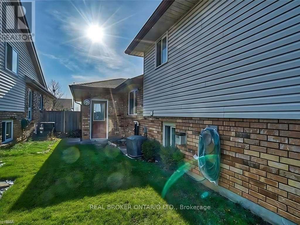 5999 Andrea Drive, Niagara Falls, Ontario  L2H 2Z9 - Photo 16 - X12771762