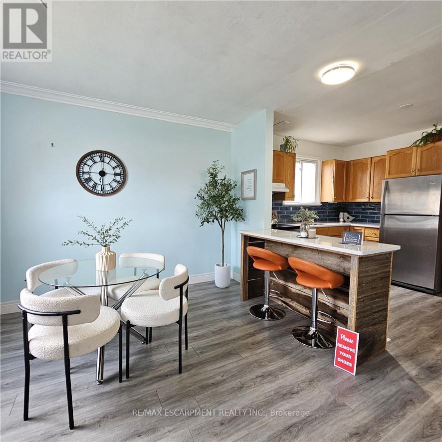 25 Augusta Avenue, St. Catharines, Ontario  L2M 5R3 - Photo 36 - X12771766