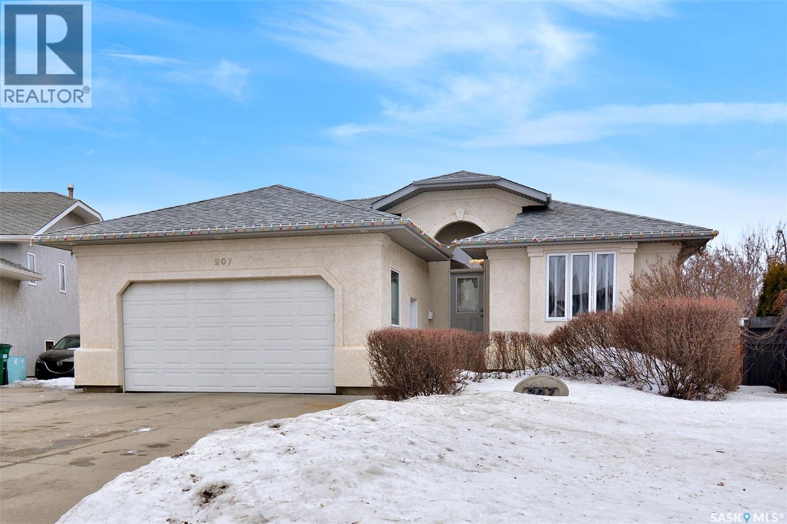 207 Kutz CRESCENT, Saskatoon, Saskatchewan