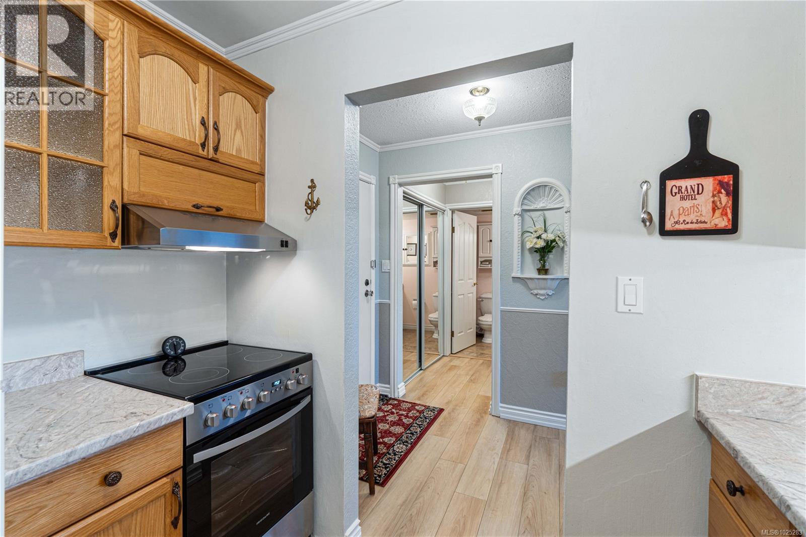 301 363 Morison Ave, Parksville, British Columbia  V9P 1P4 - Photo 5 - 1025283