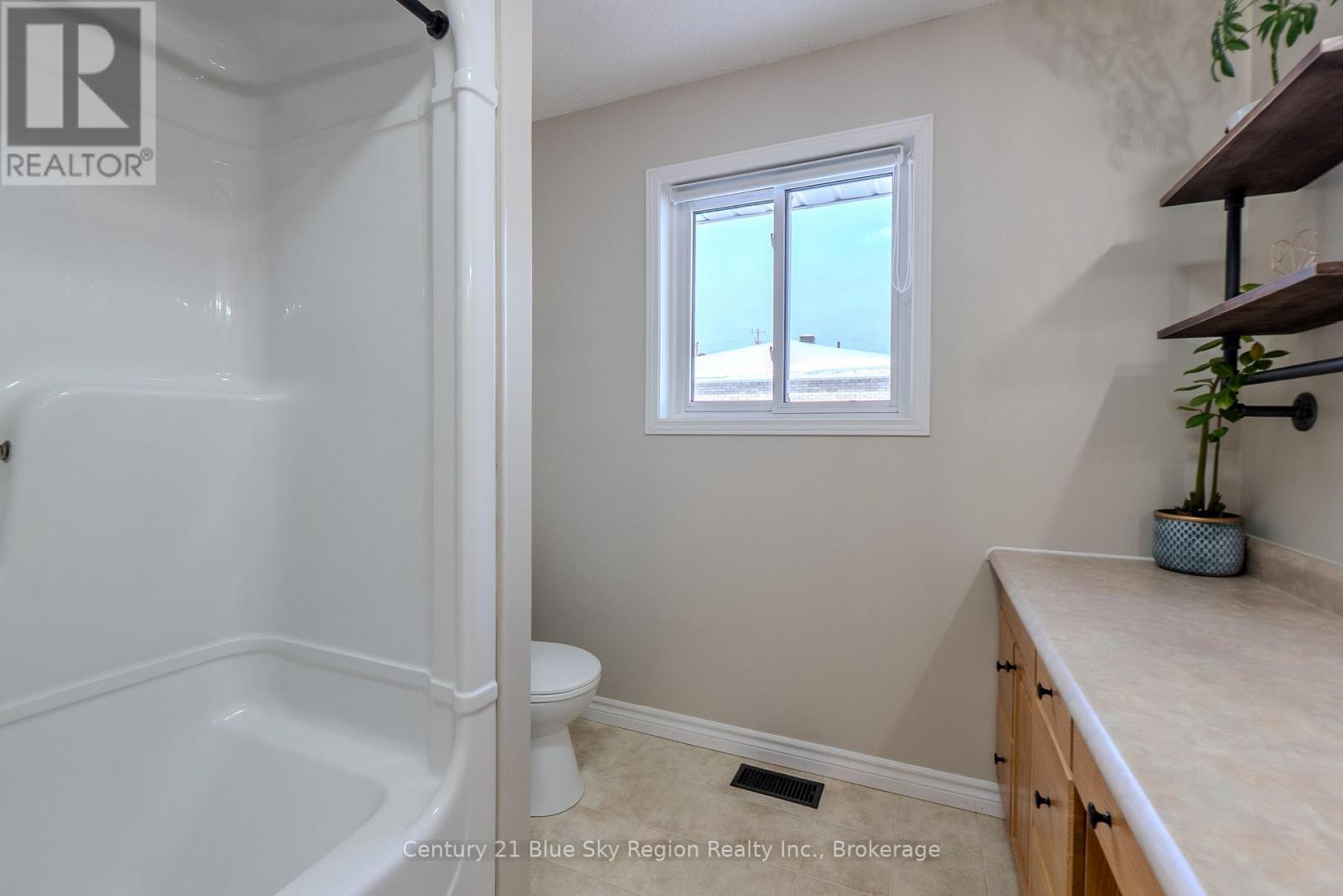 529 Pine Street, Mattawa, Ontario  P0H 1V0 - Photo 24 - X12771346