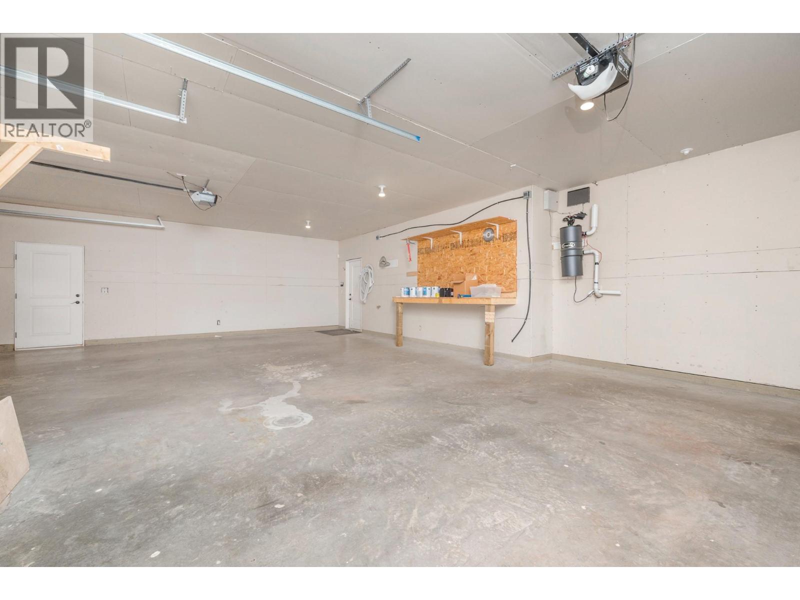 1504 Phoenix Drive, Vernon, British Columbia  V1B 4A3 - Photo 18 - 10374525