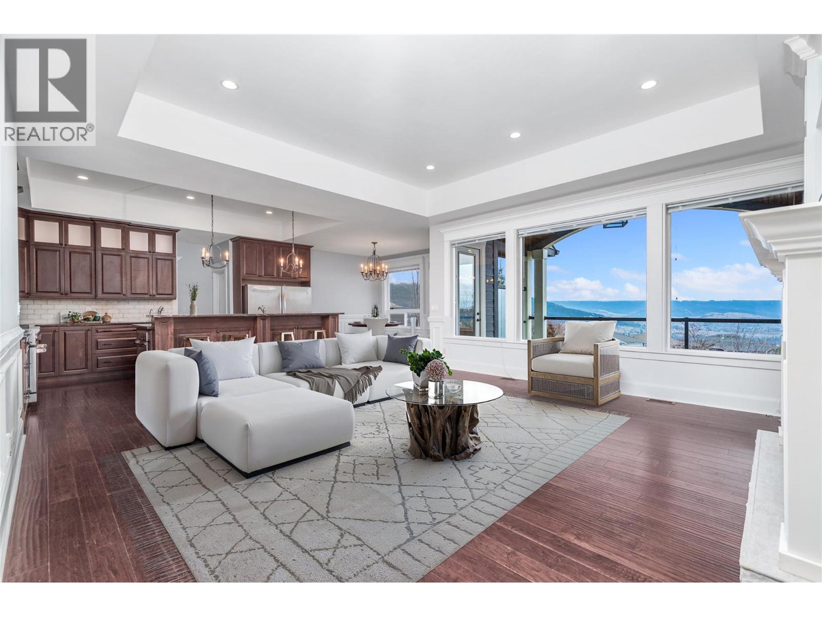 1504 Phoenix Drive, Vernon, British Columbia  V1B 4A3 - Photo 7 - 10374525