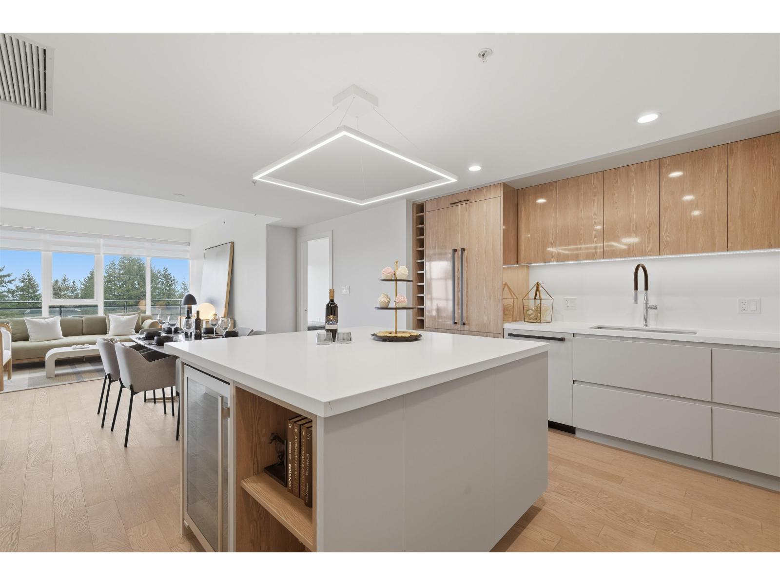 304 1526 Finlay Street, White Rock, British Columbia  V4B 4L9 - Photo 8 - R3085956