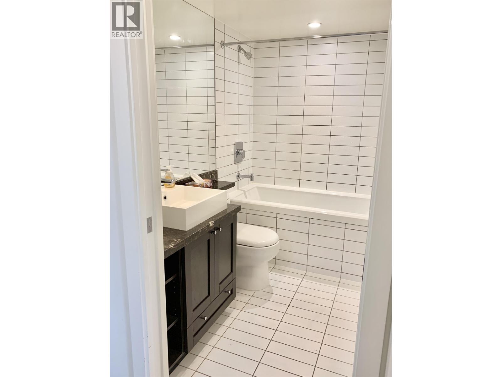 211 4818 Eldorado Mews, Vancouver, British Columbia  V5R 0B3 - Photo 5 - R3087588