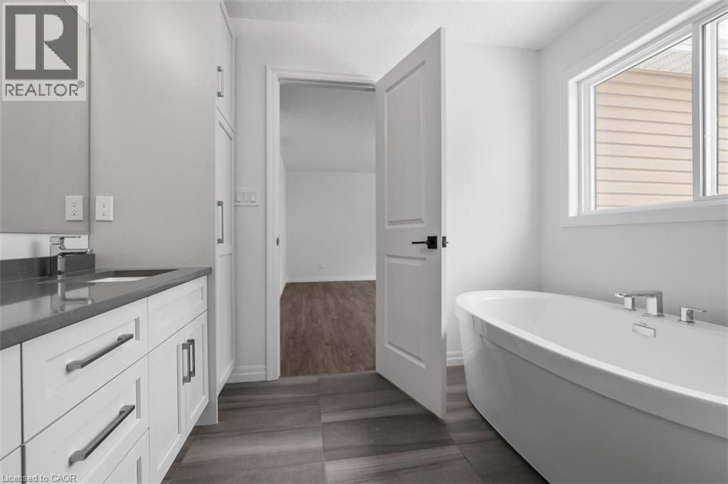 74 Quarry Park Drive, Kitchener, Ontario  N2B 3J7 - Photo 15 - 40803863